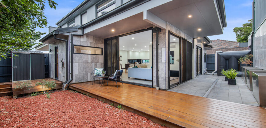 Highbury Road, Mount Waverley